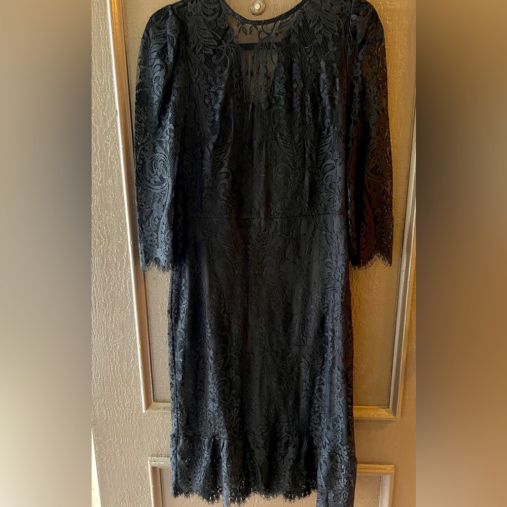 Black lace longe sleeve dress